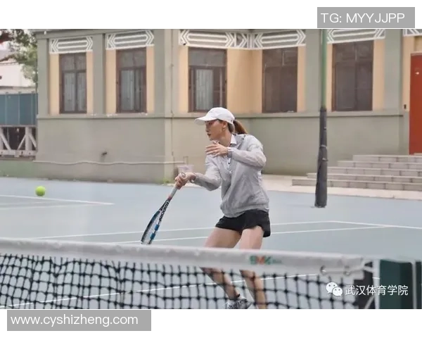 聚焦上海网球队战术解析与比赛策略探讨提升竞技水平的关键因素